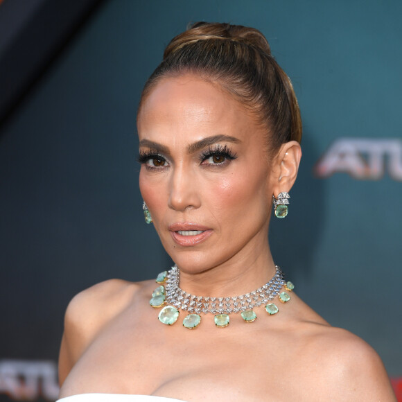 Segundo o personal trainer, Jennifer Lopez faz uma combinação especial de treinos de alta intensidade e poucos intervalos