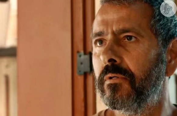 Em 'Renascer', José Inocêncio (Marcos Palmeira) afirma que se casou com Mariana (Theresa Fonseca) para conter seus planos.