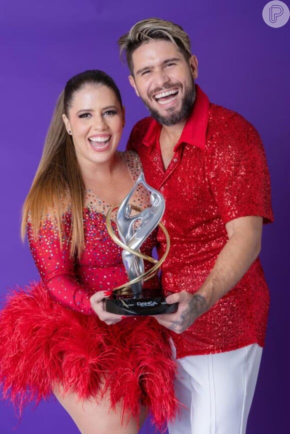 Mas antes de receber o troféu de campeã do 'Dança dos Famosos', Tati Machado passou por um susto