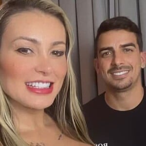 Andressa Urach fez cenas com Clio, do casal Fada Prazeres, em novo pornô