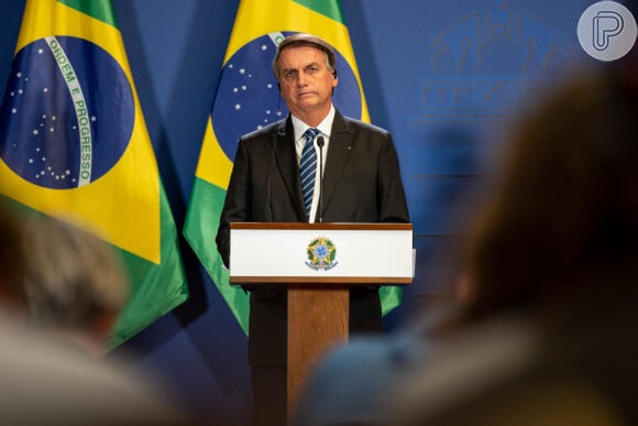 Jair Bolsonaro apareceu em fake news sendo relacionado a Rayssa Leal 