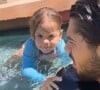 Ainda na piscina, Zé Felipe filmou a pequena Maria Flor