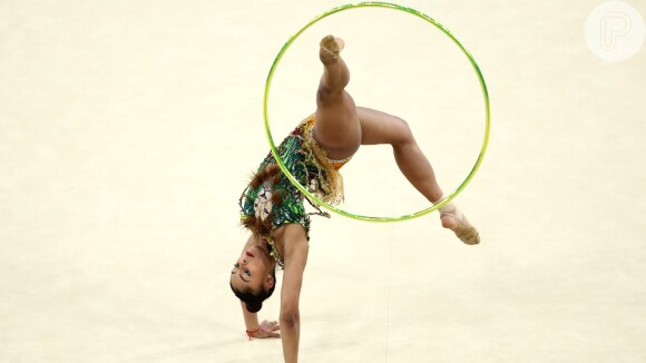 Bárbara Domingos também se classificou com o arco na final individual geral da Ginástica Rítmica nas Olimpíadas de Paris 2024