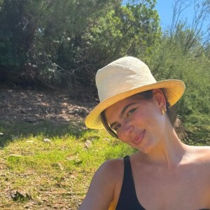 Mariana Goldfarb está viajando para Portugal, onde tem curtido o melhor do verão europeu