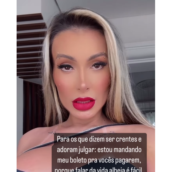 Andressa Urach disse que irá mandar seus boletos para crentes pagarem ao invés de criticá-la