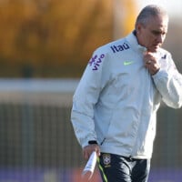 Por que Tite, técnico do Flamengo, foi internado no retorno ao Brasil? Motivo liga treinador ao jogador do Nacional Izquierdo