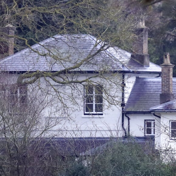 Meghan Markle e Príncipe Harry estão sem moradia no Reino Unido desde que deixaram a Frogmore Cottage.