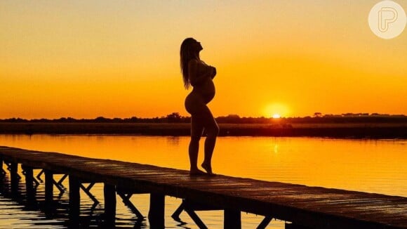 Virgínia também exibiu barrigão de 9 meses com pôr do sol no Instagram: 'Tá quase'