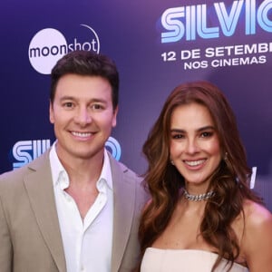 Rodrigo Faro e a mulher, Vera Viel, combinaram looks clean na pré-estreia do filme 'Silvio', em cartaz em 12 de setembro de 2024