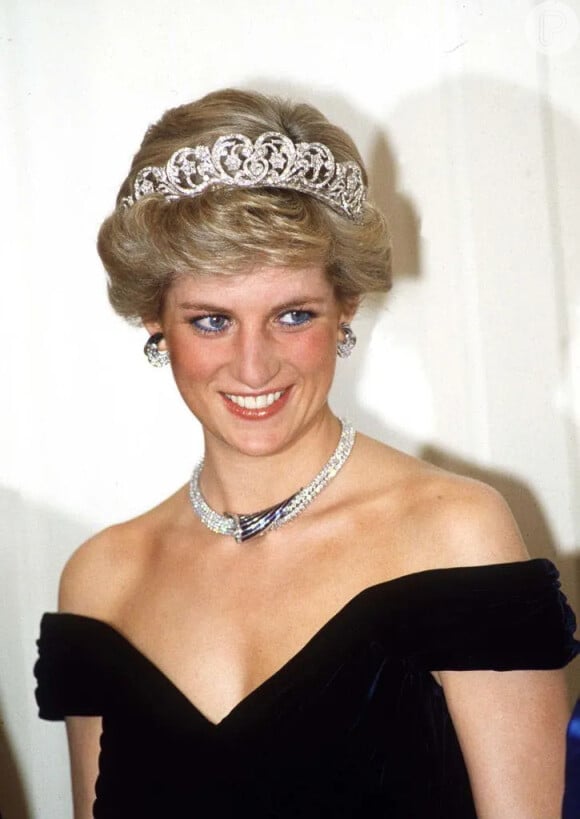 Princesa Diana sempre adorou usar preto em eventos sem ser de luto.