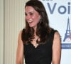 Kate Middleton também adora apostar em looks preto fora do luto ou de momentos tristes.