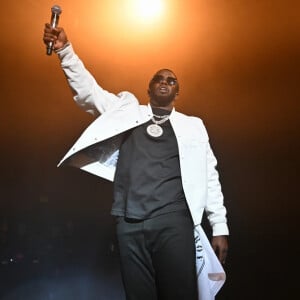 P. Diddy está sendo acusado de promover festas com muita orgia, drogas, e diversas outras coisas ilícitas.