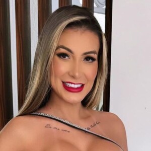 Andressa Urach sensualiza muito com música de indireta para ex-namorado após separação