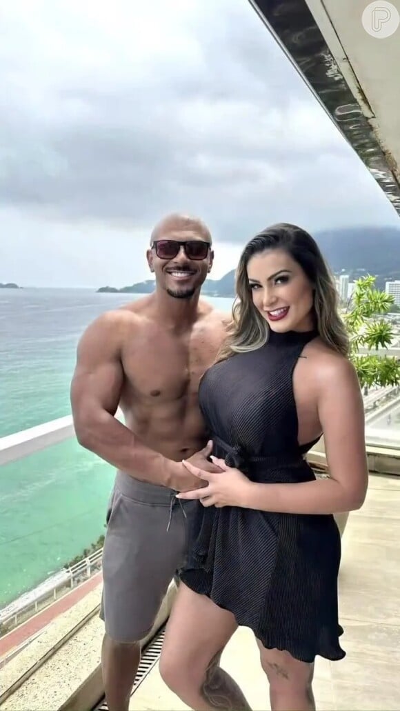 O namoro de Andressa Urach e Lucas Ferraz, que tinham um contrato, chegou ao fim nesta sexta-feira (27)