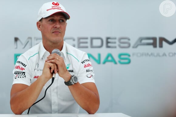 Acidente de Michael Schumacher: o esqui do piloto acertou uma rocha e ele foi alçado a dez metros de distância