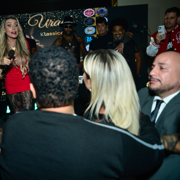 Andressa Urach e Juju Ferrari protagonizaram um barraco no evento