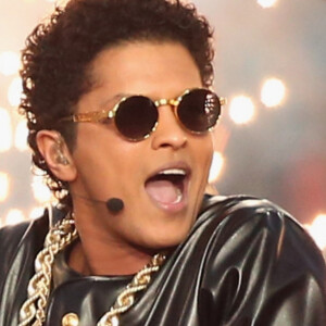 Porém, em 2012, Bruno Mars passou um grande perrengue durante sua vinda para o país pela primeira vez