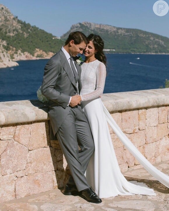 Os vestidos de noiva de María Francisca Perelló, esposa de Rafael Nadal, foram produzidos pela grife Rosa Clará.