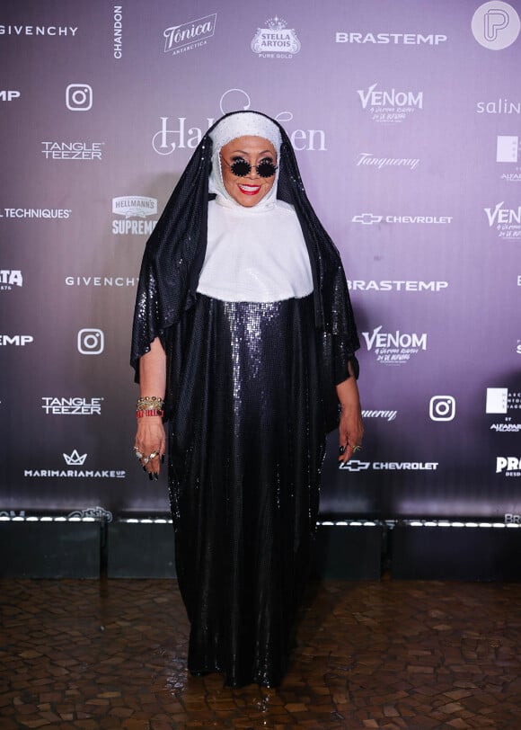 Alcione, a Marrom, homenageou Whoopi Goldberg no Baile de Halloween da Sephora no Hotel Unique, em São Paulo, no dia 11 de outubro de 2024