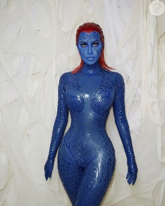 Olha essa perfeição! Kim Kardashian de Mística, personagem do 'X-Men', para o Halloween