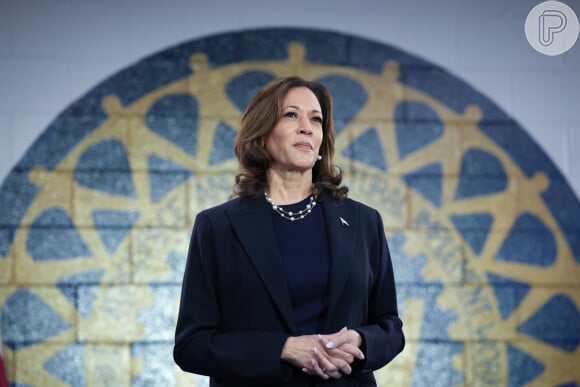 Kamala Harris: além de espalharem a imagem, internautas ainda disseminam que a vice-presidente dos Estados Unidos teria desembolsado milhões para que a foto sumisse