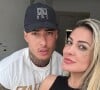 Andressa Urach chegou a dizer que estava 'balançada' pelo ator pornô Ale Stronda após uma gravação