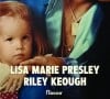 O livro de memórias de Lisa Marie Presley, 'Rumo ao grande mistério: Memórias', chega ao Brasil no dia 25 de novembro