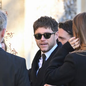 Niall Horan, outro ex-membro da 1D, também foi ao funeral.