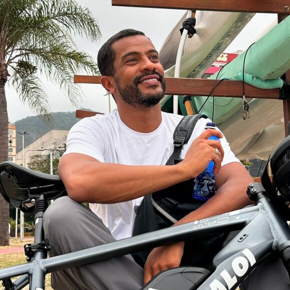 Em meio a muitos elogios, Deborah Secco recebeu um comentário caloroso do galã Samuel de Assis