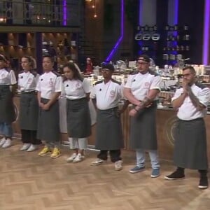 Confusão, frutas brasileiras e bolo Ópera: saiba quem deixou o 'MasterChef Confeitaria 2024' no segundo episódio