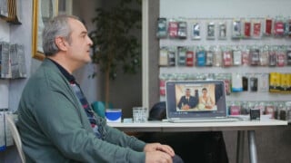 Enver descobre falsa morte de Sarp e se choca com atitude de Sirin, nos capítulos da novela 'Força de Mulher': resumo de 25 a 29/11