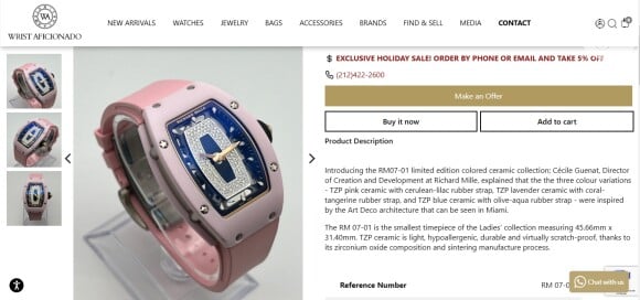 A joia luxuosa é da grife Richard Mille, sendo conhecida por sua sofisticação, e relógios de altíssimo luxo. A marca também preza pela inovação.