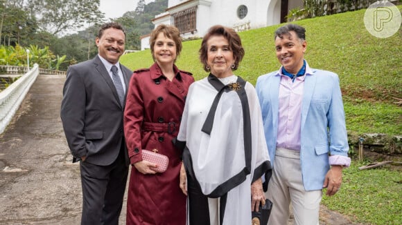 Joyce (Drica Moraes), Belisa (Betty Faria), Gigi (Rodrigo Fagundes) e Sebastian (Fabio Lago) fazem parte da Família Góis de Macedo na novela Volta por Cima