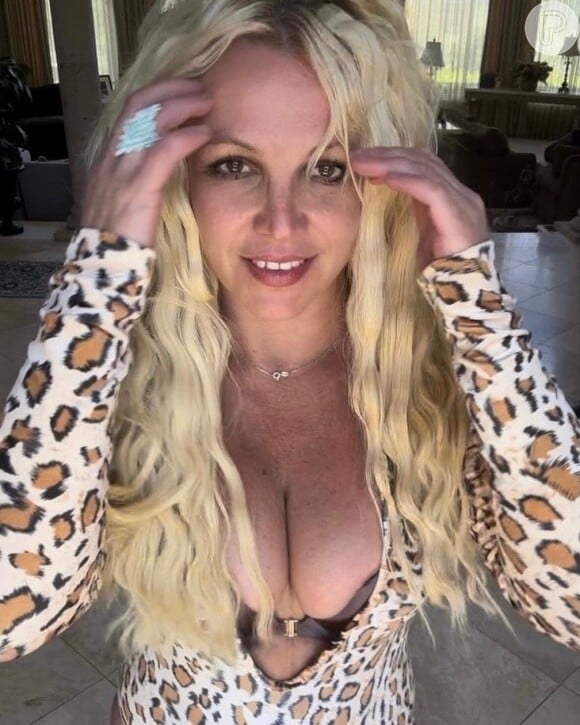 Britney Spears diz aos fãs que está comemorando seu "quinto aniversário" no México ao completar 43 anos