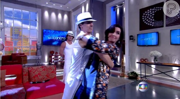Fátima Bernardes dança bolero com professor no programa 'Encontro': 'Uma honra'