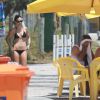 Bianca Bin, de 'Boogie Oogie', vai à praia e mostra boa forma em dia de calor no Rio de Janeiro