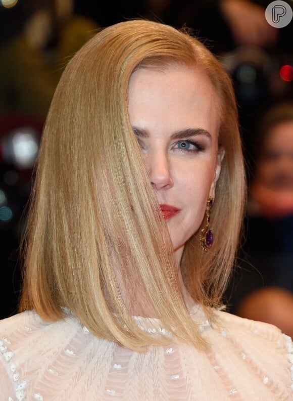 Nicole Kidman cortou o cabelo e deixou os fios na altura dos ombros