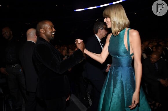 Taylor Swift e Kanye West selam a paz nos bastidores do Grammy 2015