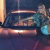 As irmãs Bia e Branca Feres compraram uma BMW na sexta-feira (12) e na madrugada de sábado (13) foram assaltadas na volta de uma festa, no bairro do Rio Comprido, Zona Norte do Rio de Janeiro. As gêmeas publicaram no Twitter uma foto momentos antes do assalto. Foto publicada em 13 de abril de 2013