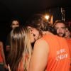 Fernanda Paes Leme, que assumiu romance com o produtor de eventos Marcel Mangioni, trocou beijos com o novo eleito em Salvador