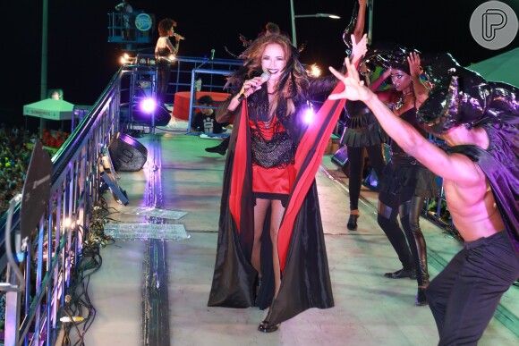 Daniela Mercury se fantasiou de 'Rainha Má' para o Carnaval de Salvador