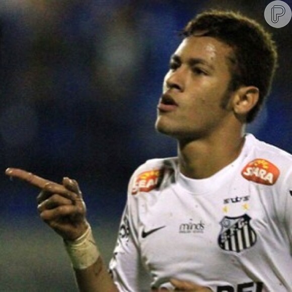 Neymar é jogador do Santos Futebol Clube