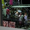 Thiaguinho faz participação especial no trio elétrico de Claudia Leitte junto de Luan Santana, em Salvador, na Bahia, em 16 de fevereiro de 2015