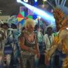 Ana Maria Braga samba com porta-bandeira da Portela no 'Mais Você'