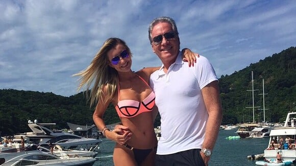 Roberto Justus estreia iate de R$ 10 milhões com a namorada no Carnaval