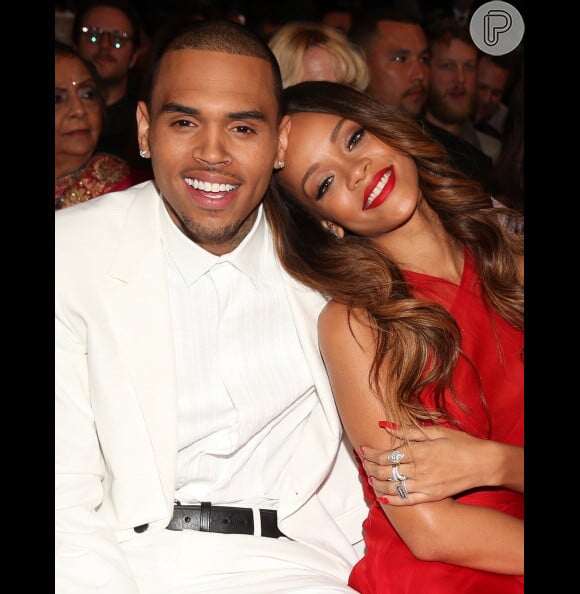 Rihanna vive um relacionamento de idas e vindas com Chris Brown