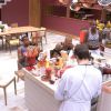 Rafael conversa com Talita, Angélica, Luan e Fernando na cozinha do 'BBB15' e todos ficam chocados com a revelação