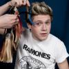 Niall Horan testou vários tons de cabelo para a estátua