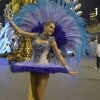 Ana Hickmann atravessa a Avenida de bailarina com a grande vencedora Vai-Vai, no desfile das campeãs de São Paulo, em 20 de fevereiro de 2015