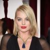 Looks Oscar 2015: o colar de Margot Robbie é da Van Cleef & Arpels e é avaliado em R$ 6 milhões